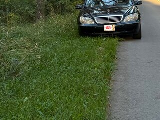 2001 Mercedes-Benz S-Класс 500 IV (W220), синий, 500000 рублей, вид 3