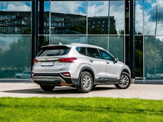 2020 Hyundai Santa Fe IV, серебристый, 2770000 рублей, вид 2