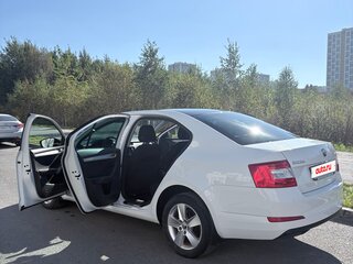 2016 Skoda Octavia III (A7), белый, 1150000 рублей, вид 5
