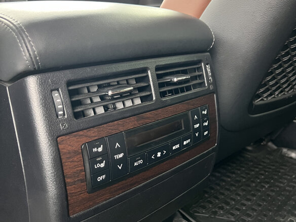 2016 Toyota Land Cruiser 200 Series Рестайлинг 2, чёрный - вид 9