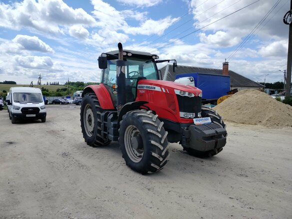 2014 Massey Ferguson MF 7624, красный - вид 1