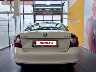 2018 Skoda Rapid I Рестайлинг, белый, 1141000 рублей, вид 5