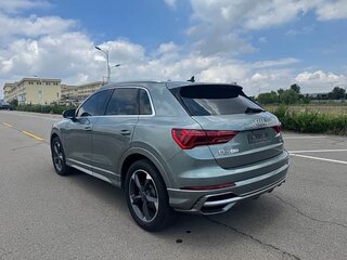 2022 Audi Q3 35 TFSI II (F3), серый, 1685333 рублей, вид 4