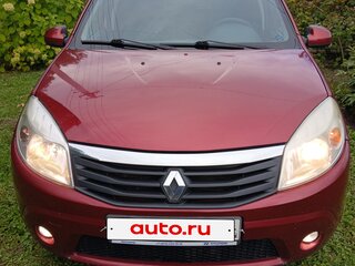 2011 Renault Sandero I, красный, 580000 рублей, вид 1