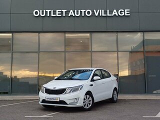 2013 Kia Rio 5-speed III, белый, 595000 рублей, вид 1