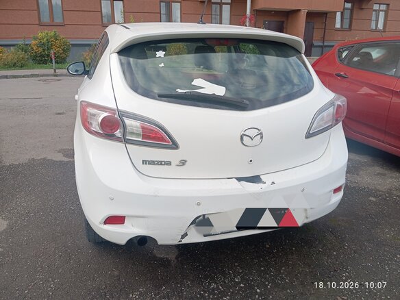 2012 Mazda 3 II (BL) Рестайлинг, белый, 850000 рублей - вид 3
