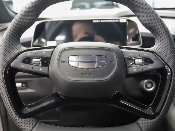 2026 Geely Cityray, серебристый, 3345000 рублей - вид 13