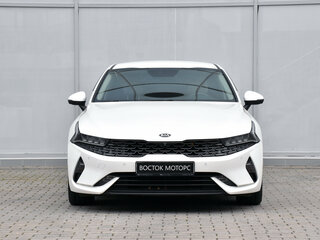 2020 Kia K5 III, белый, 2650000 рублей, вид 4