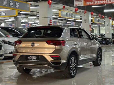2022 Volkswagen T-Roc I (China Market), серый, 1630000 рублей, вид 5