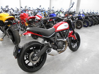 2016 Ducati Scrambler 800, красный, 540000 рублей, вид 3