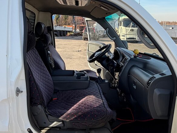 2013 Kia Bongo, белый, 1300000 рублей - вид 8