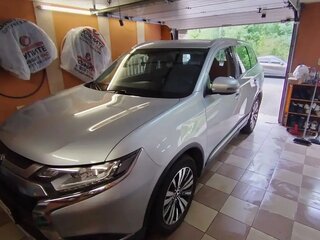 2019 Mitsubishi Outlander III Рестайлинг 3, серый, 2200000 рублей, вид 2