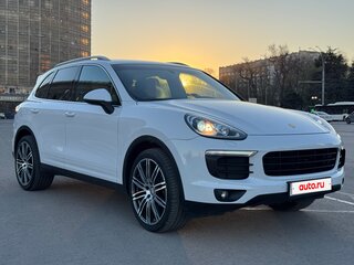 2016 Porsche Cayenne II Рестайлинг (958), белый, 3300000 рублей, вид 3