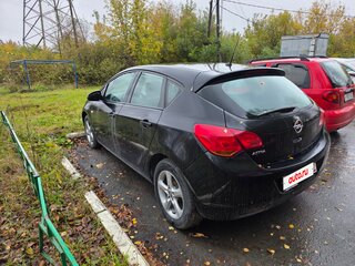 2012 Opel Astra J Рестайлинг, чёрный, 660000 рублей, вид 3