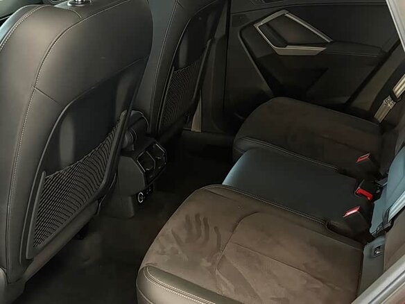 2023 Audi Q3 35 TFSI II (F3), красный, 2140000 рублей - вид 13