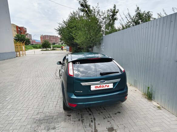 2008 Ford Focus II Рестайлинг, зелёный - вид 2