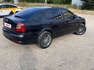 2010 Skoda Octavia DSG7 II (A5) Рестайлинг, чёрный, 590000 рублей, вид 4