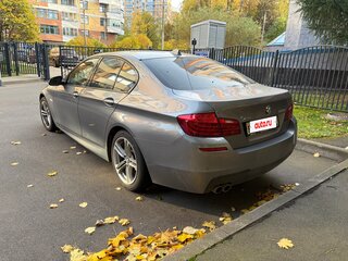 2014 BMW 5 серии 528i xDrive VI (F10/F11/F07) Рестайлинг, серый, 2590000 рублей, вид 3