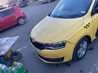 2019 Skoda Rapid I Рестайлинг, жёлтый, 1000000 рублей, вид 4