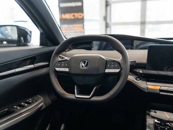 2024 Changan UNI-V I, чёрный, 2600000 рублей - вид 16