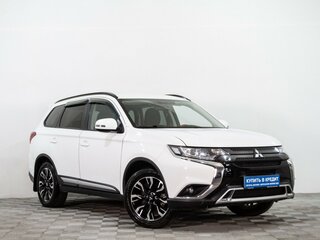 2021 Mitsubishi Outlander III Рестайлинг 3, белый, 2949000 рублей, вид 1