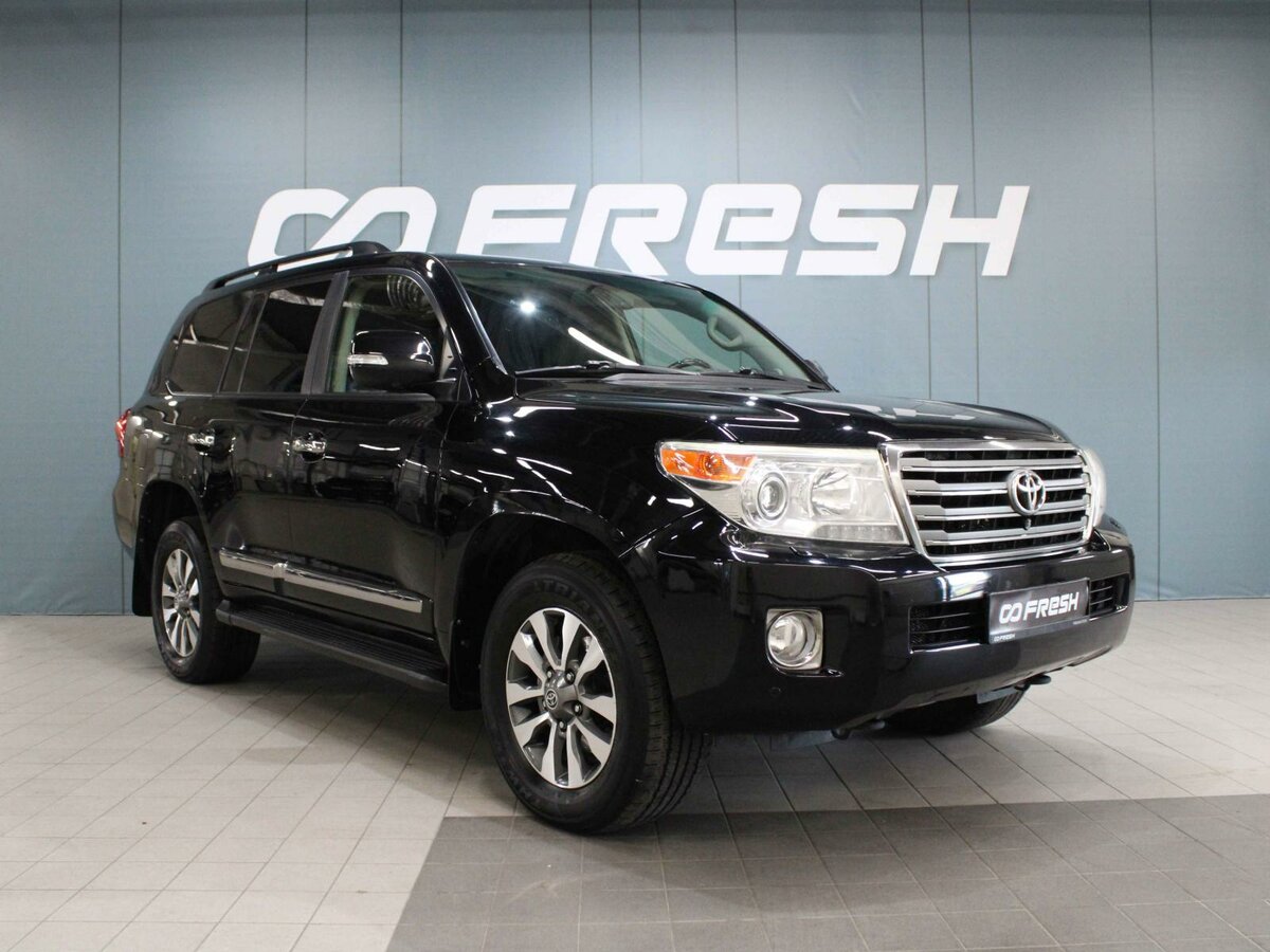 Открыть фотографии: Toyota Land Cruiser 200 Series Рестайлинг 1
