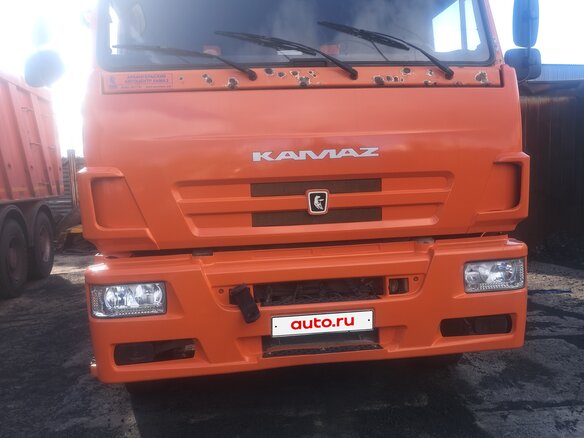 2021 КамАЗ 6520, оранжевый, 2500000 рублей