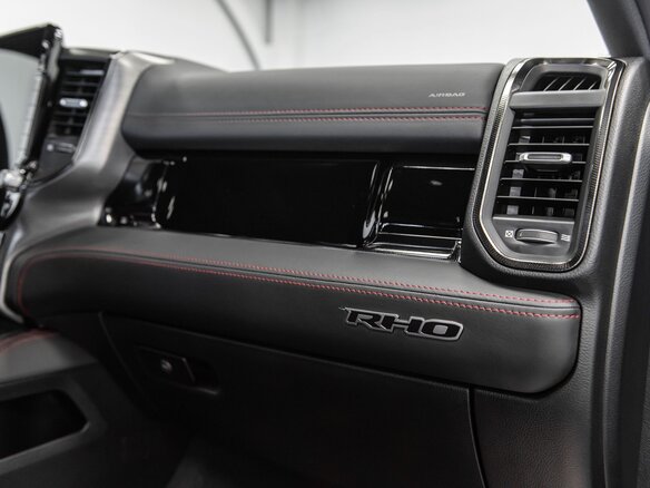 2026 Ram 1500 RHO V Рестайлинг, зелёный, 11840000 рублей - вид 30