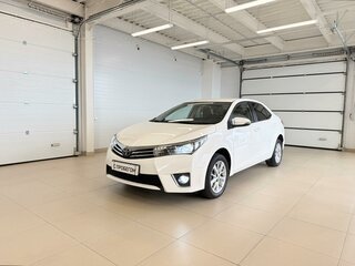 2013 Toyota Corolla XI (E160, E170, E180), белый, 1529000 рублей, вид 2