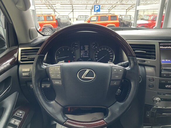 2013 Lexus LX 570 III Рестайлинг, чёрный, 3600000 рублей - вид 10