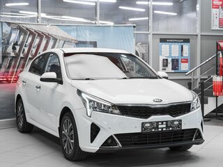 2020 Kia Rio IV Рестайлинг, белый, 1549000 рублей, вид 3