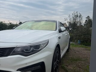 2019 Kia Optima IV Рестайлинг, белый, 2100000 рублей, вид 2