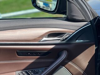 2019 BMW 5 серии 530d xDrive VII (G30/G31/G38), чёрный, 4850000 рублей, вид 4