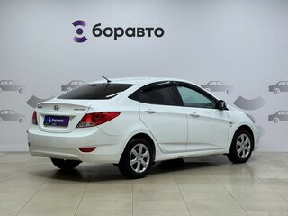 2014 Hyundai Solaris I, белый, 880000 рублей, вид 4