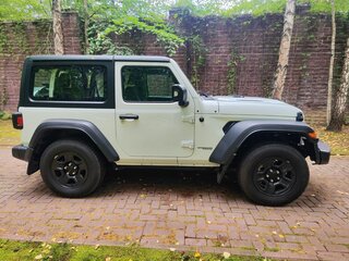 2018 Jeep Wrangler IV (JL), белый, 4700000 рублей, вид 2