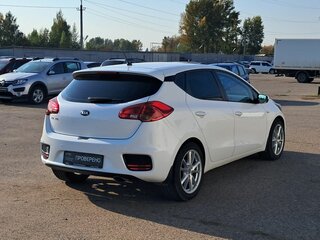 2016 Kia Ceed II Рестайлинг, белый, 855000 рублей, вид 5