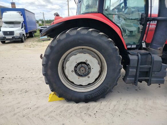 2014 Massey Ferguson MF 7624, красный - вид 7