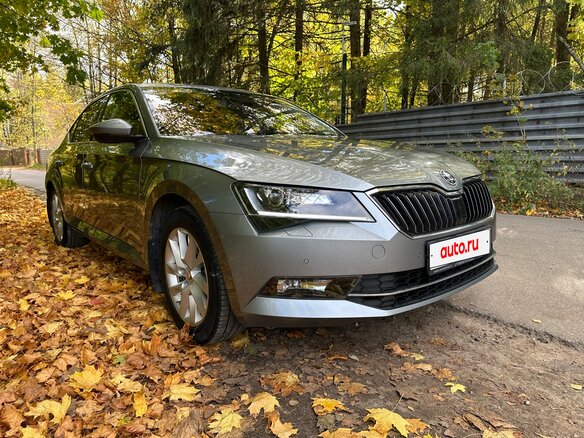 2015 Skoda Superb III, серый, 1790000 рублей - вид 5