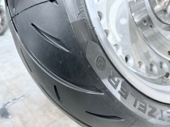 2010 Harley-Davidson Fat Boy, красный, 1099000 рублей - вид 31