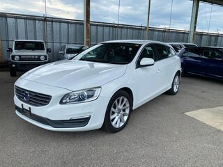 2015 Volvo V60 I Рестайлинг, белый, 1850000 рублей, вид 2