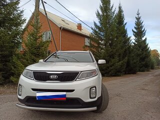 2015 Kia Sorento II Рестайлинг, белый, 1799000 рублей, вид 2