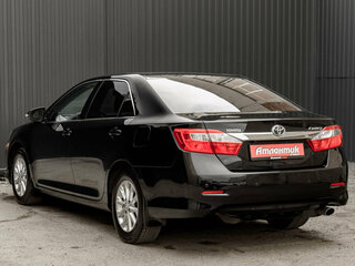 2014 Toyota Camry VII (XV50), чёрный, 1940000 рублей, вид 4