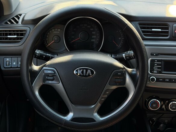 2016 Kia Rio III Рестайлинг, серый, 1050000 рублей - вид 16