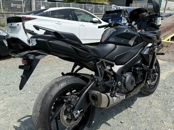2022 Suzuki GSX-S 1000 GT, чёрный, 1195000 рублей - вид 17
