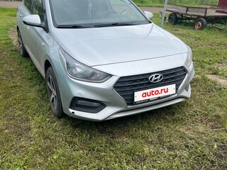 2018 Hyundai Solaris II, серебристый, 1200000 рублей, вид 1