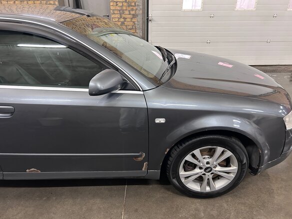2003 Audi A4 II (B6), серый, 450000 рублей - вид 9