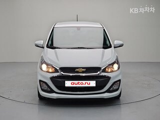 2019 Chevrolet Spark IV Рестайлинг, белый, 765000 рублей, вид 2