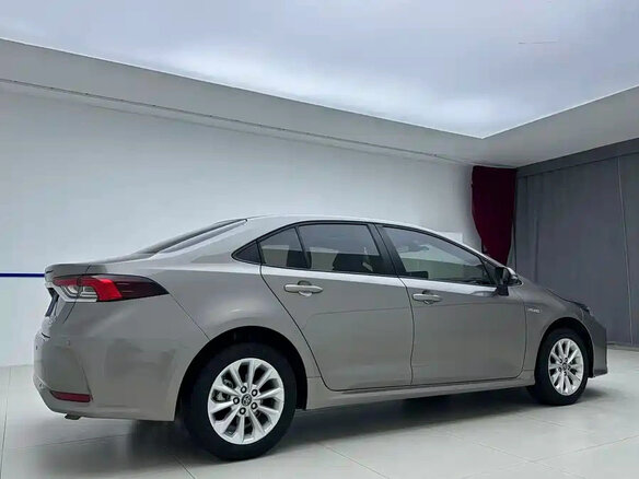 2022 Toyota Corolla XII (E210), серый, 1659017 рублей - вид 5
