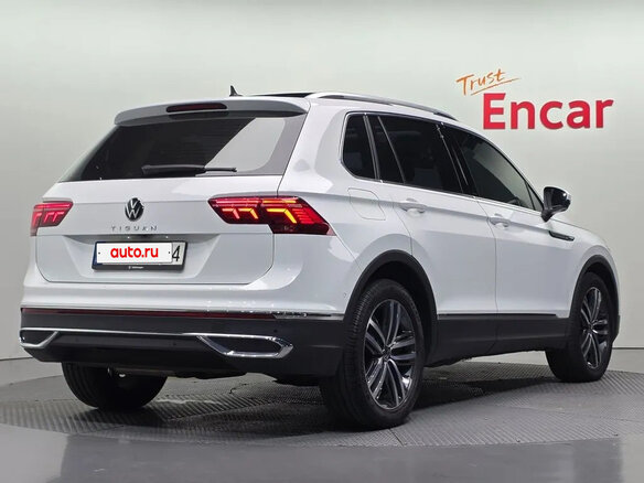 2022 Volkswagen Tiguan II Рестайлинг, белый, 3290000 рублей - вид 2