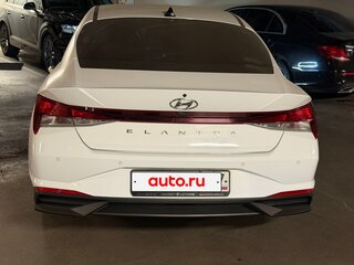 2021 Hyundai Elantra VII (CN7), белый, 2100000 рублей, вид 4